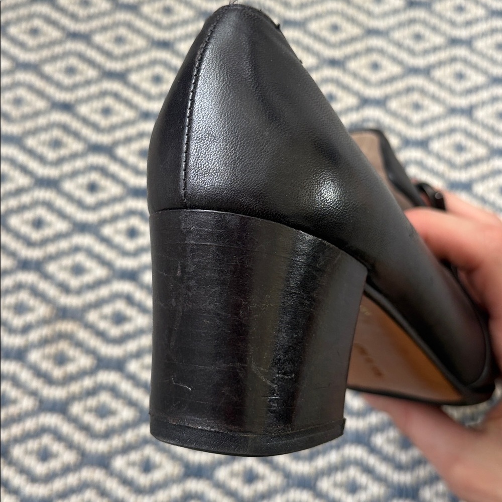 VINTAGE FERRAGAMO “Gancini” buckle leather pump - Picture 10 of 12